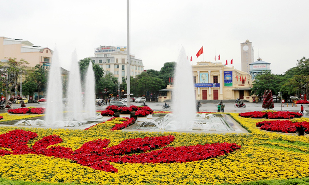 Nhà hát lớn cùng giải hoa đẹp lung linh nằm giữa thủ đô