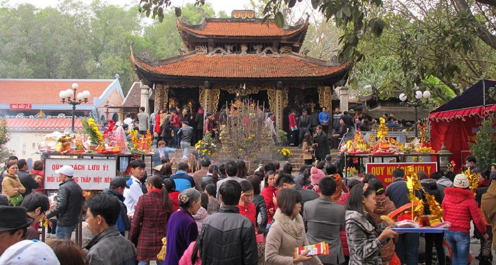 Lễ hội đền Bà Chúa Kho Bắc Ninh thu hút hàng nghìn du khách mỗi năm