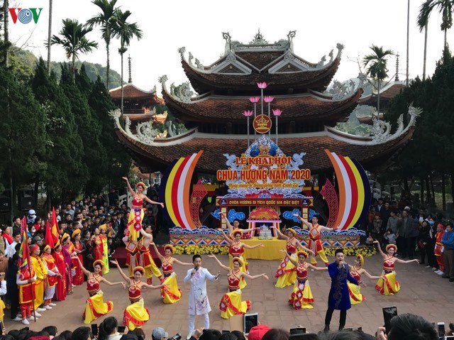 Lễ hội chùa Hương đậm nét văn hóa dân tộc - tín ngưỡng dân gian