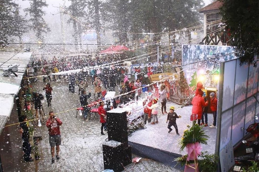 Lễ hội tuyết Sapa vô cùng độc đáo và vui nhộn, lôi cuốn hàng nghìn du khách tham gia
