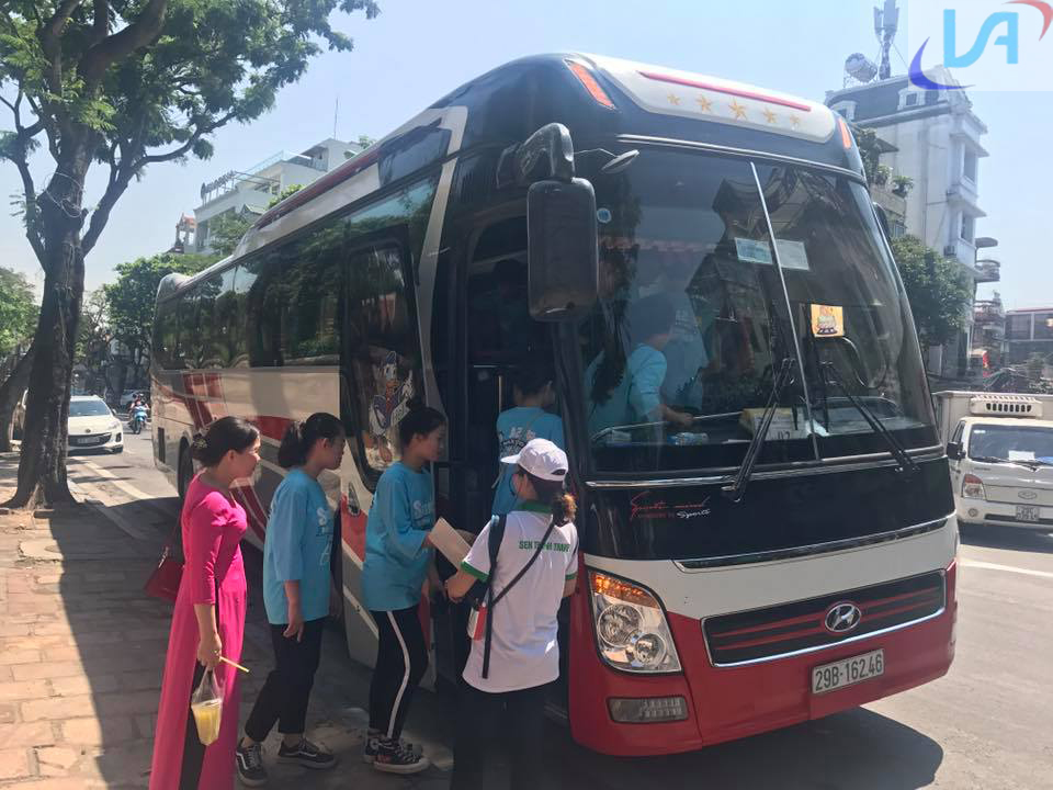 Thuê xe 45 chỗ cho học sinh đi tham quan, du lịch tại Hà Nội