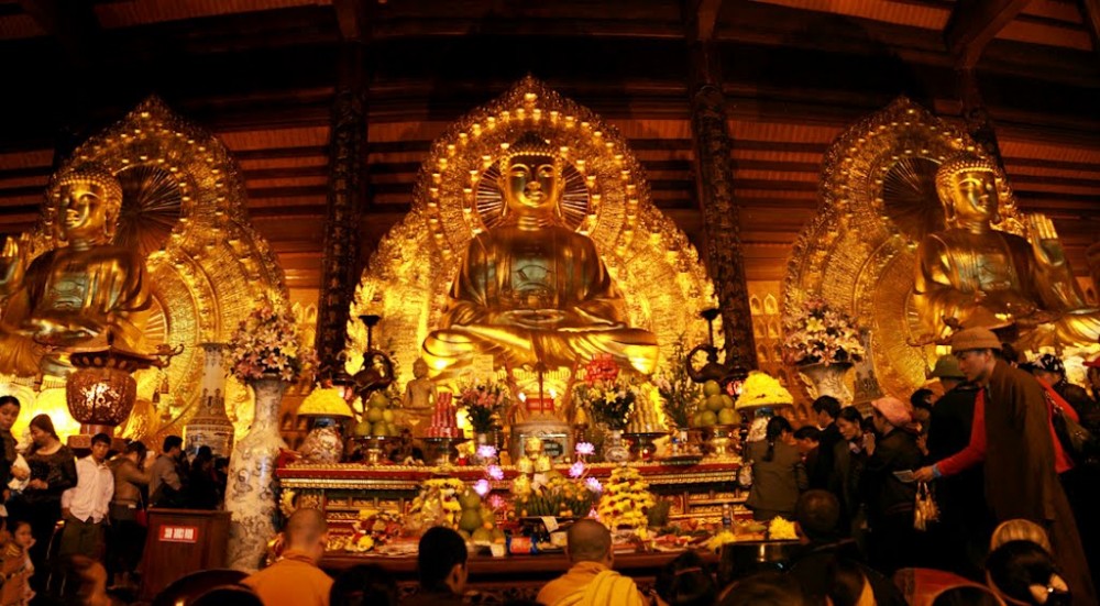 Tượng Phật ở chùa Bái Đính