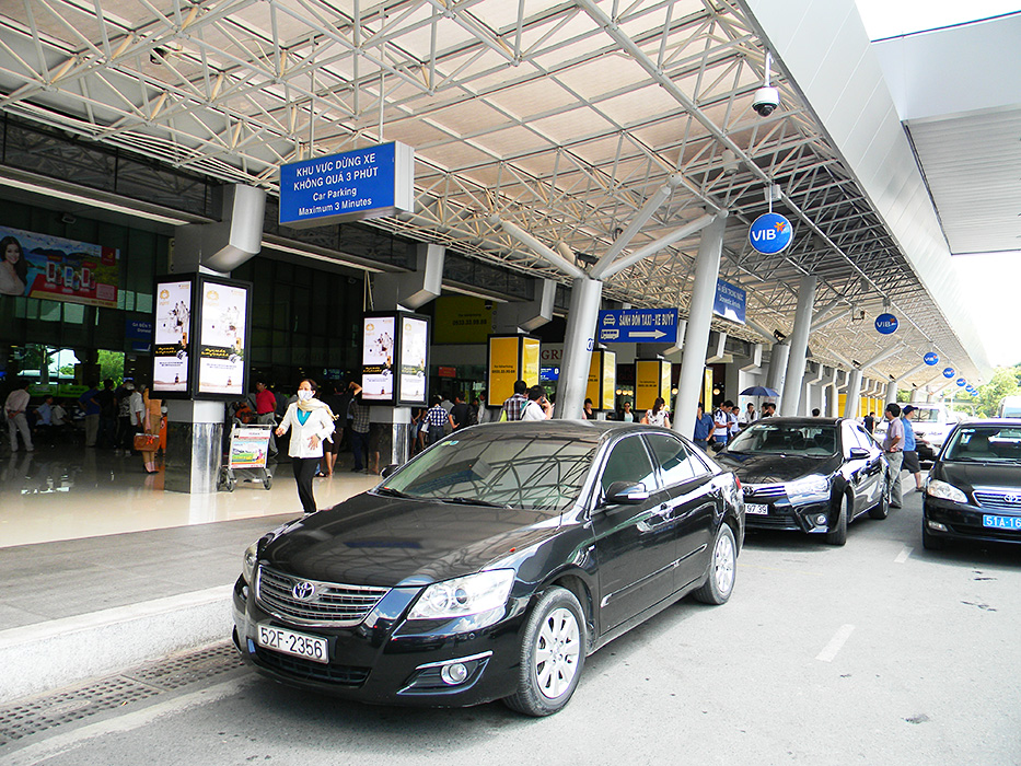 Đa dạng các dịch vụ xe đưa đón - trả khách tại sân bay Nội Bài cho các bạn lựa chọn