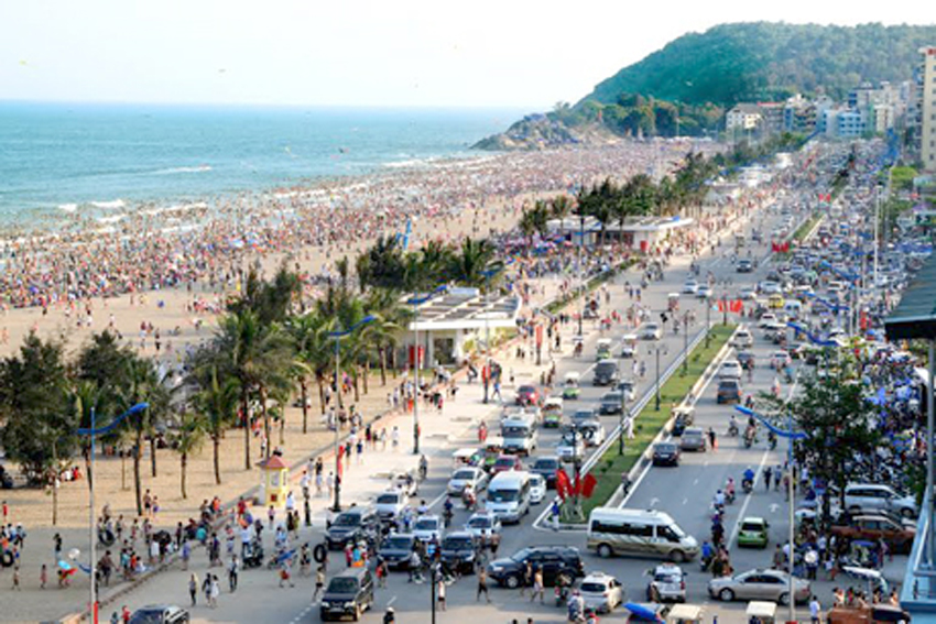 Bãi biển Sầm Sơn địa điểm du lịch hút khách nhất hiện nay tại Thanh Hóa