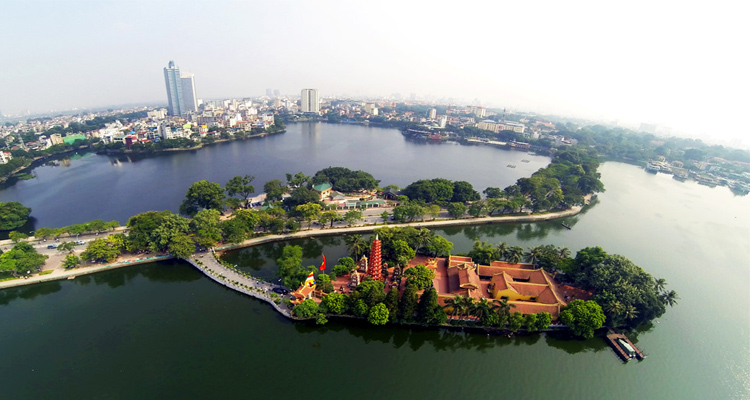 Phủ Tây Hồ một trong những địa điểm du lịch tâm linh miền Bắc nổi tiếng nhất tại Hà Nội