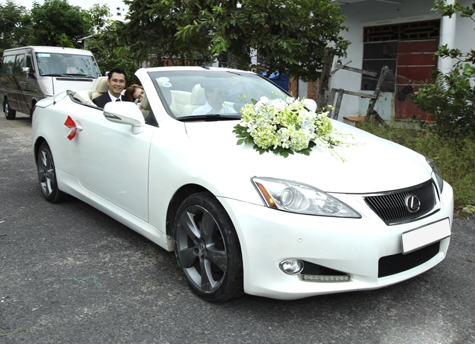 Xe cưới thương hiệu Lexus