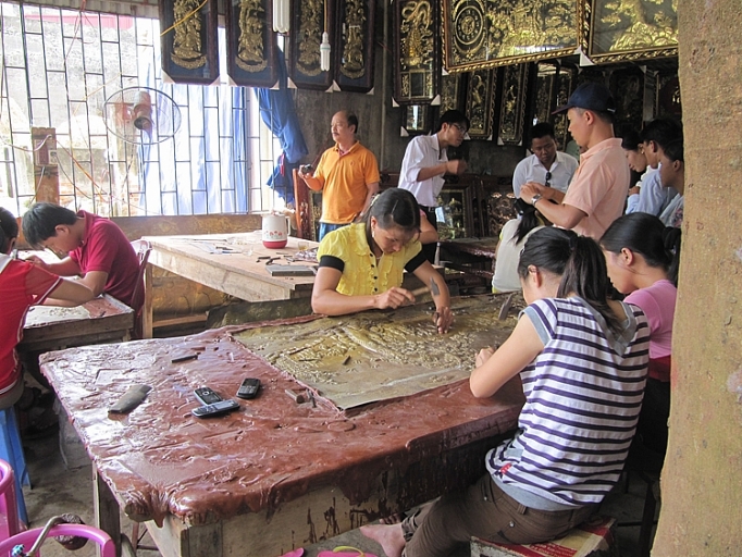 Nét đẹp văn hóa đặc trưng của làng chạm bạc Đồng Xâm Thái Bình