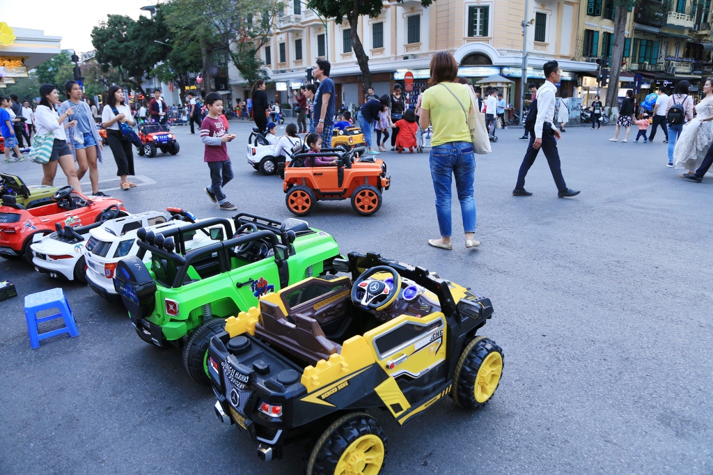 SmartCo Việt Nam cho thuê nhiều dòng xe ô tô điện trẻ em khác nhau